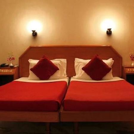 Hotel Ram International Пондичерри Экстерьер фото