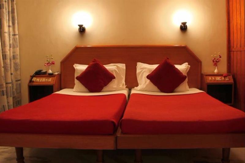 Hotel Ram International Пондичерри Экстерьер фото