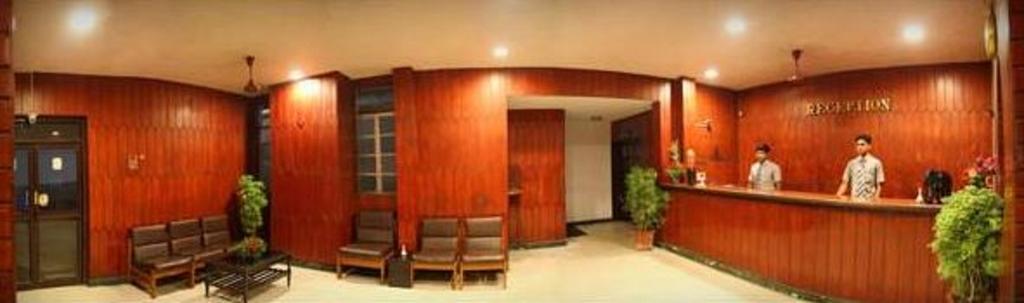 Hotel Ram International Пондичерри Экстерьер фото