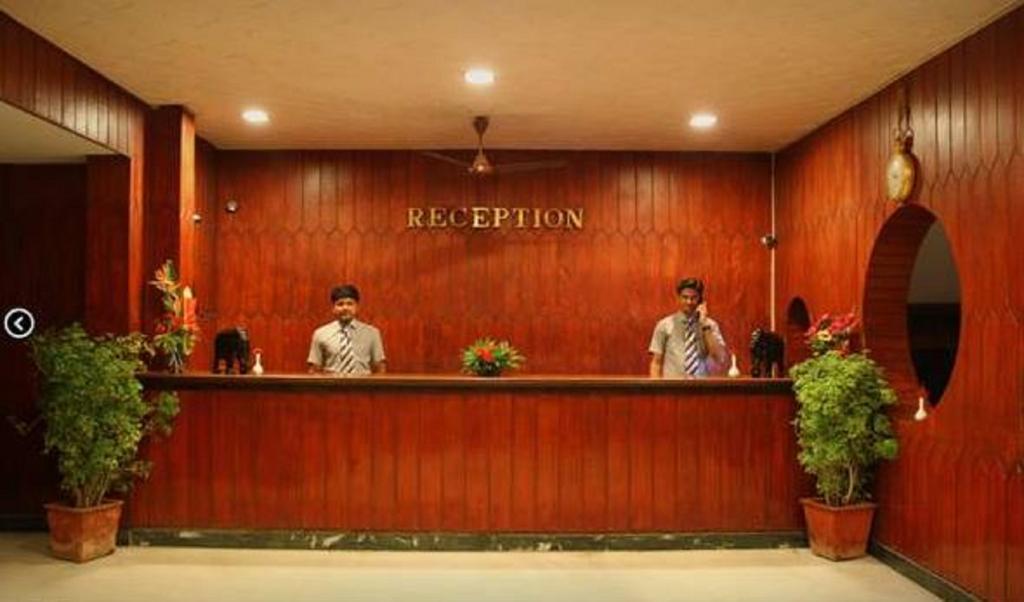 Hotel Ram International Пондичерри Экстерьер фото