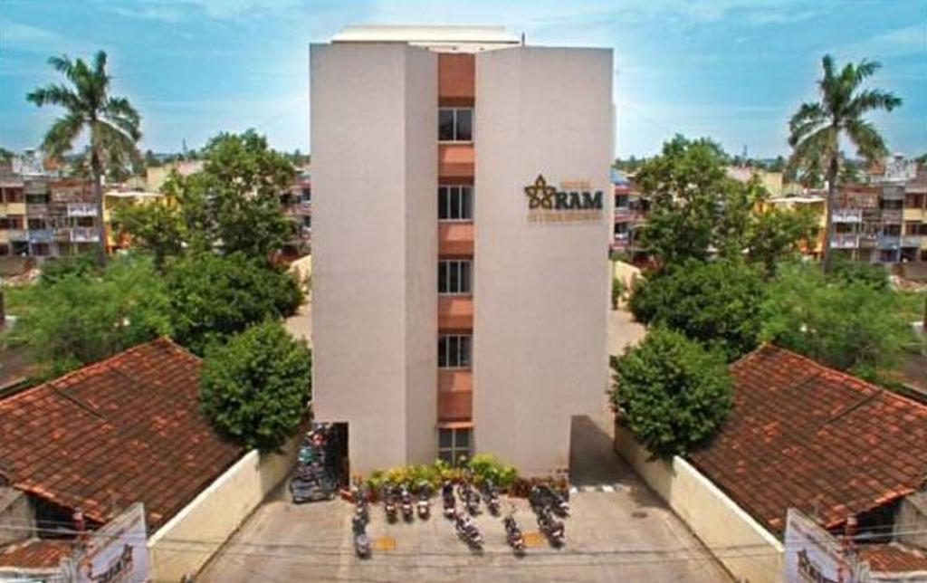 Hotel Ram International Пондичерри Экстерьер фото
