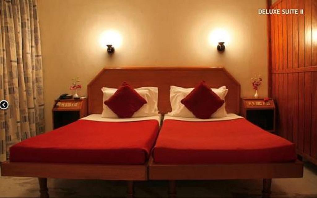 Hotel Ram International Пондичерри Экстерьер фото