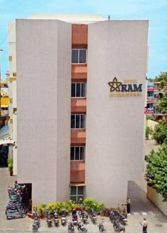 Hotel Ram International Пондичерри Экстерьер фото